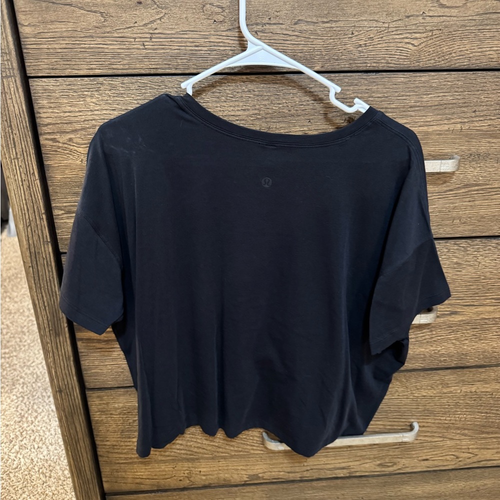 Lululemon Cates Tee - Picture 2 of 2